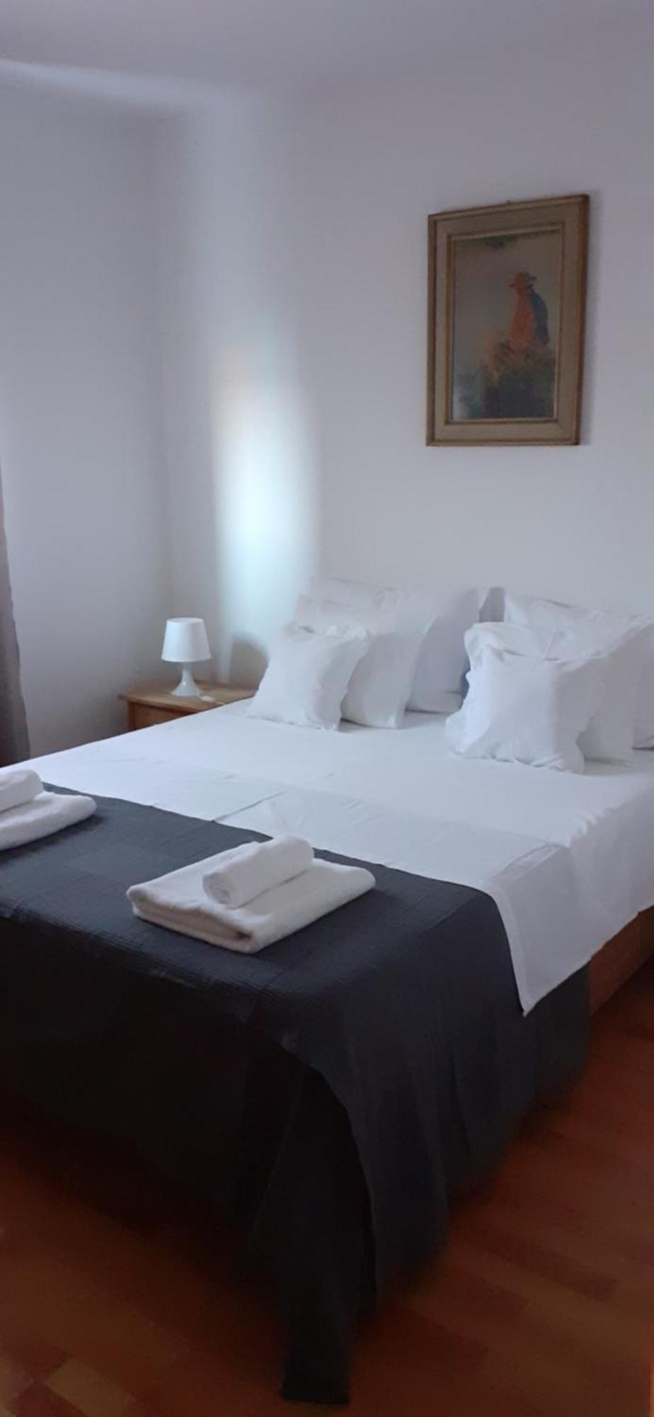 Apartman Mikola With Sea View Trogir Eksteriør bilde