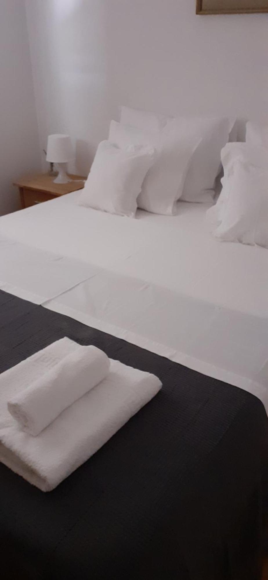 Apartman Mikola With Sea View Trogir Eksteriør bilde