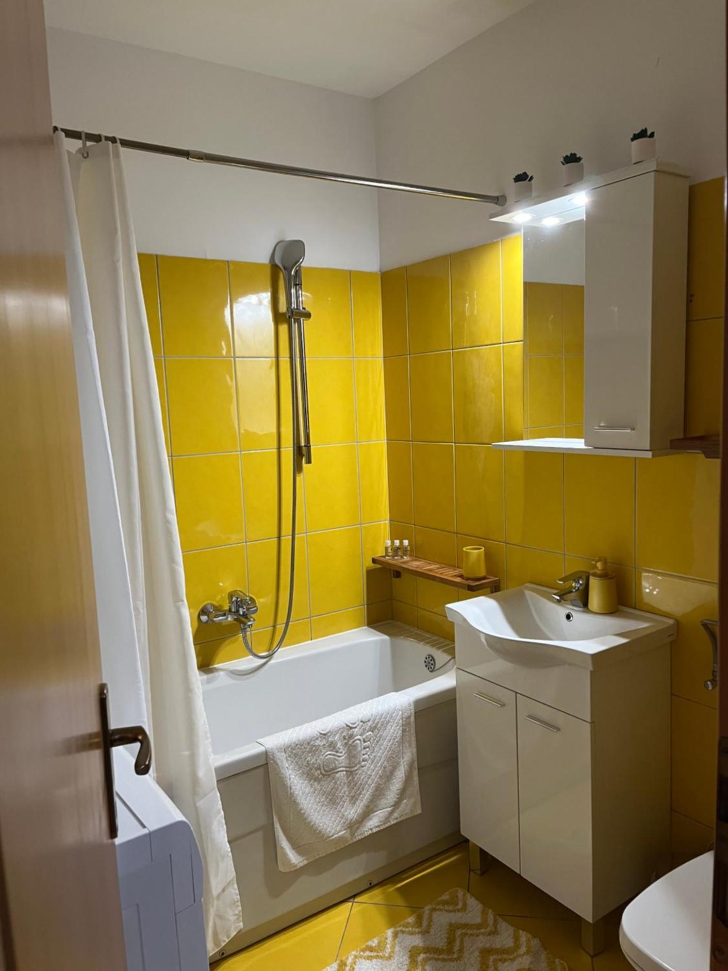 Apartman Mikola With Sea View Trogir Eksteriør bilde